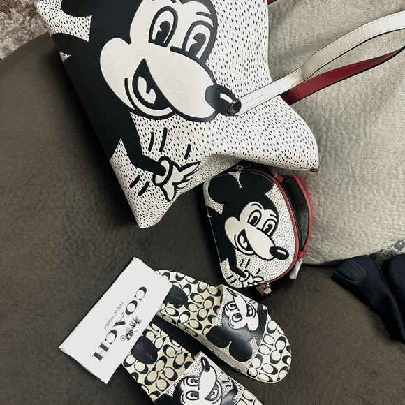 Original COACH collection Mickey Mouse - Picture 1 of 16
